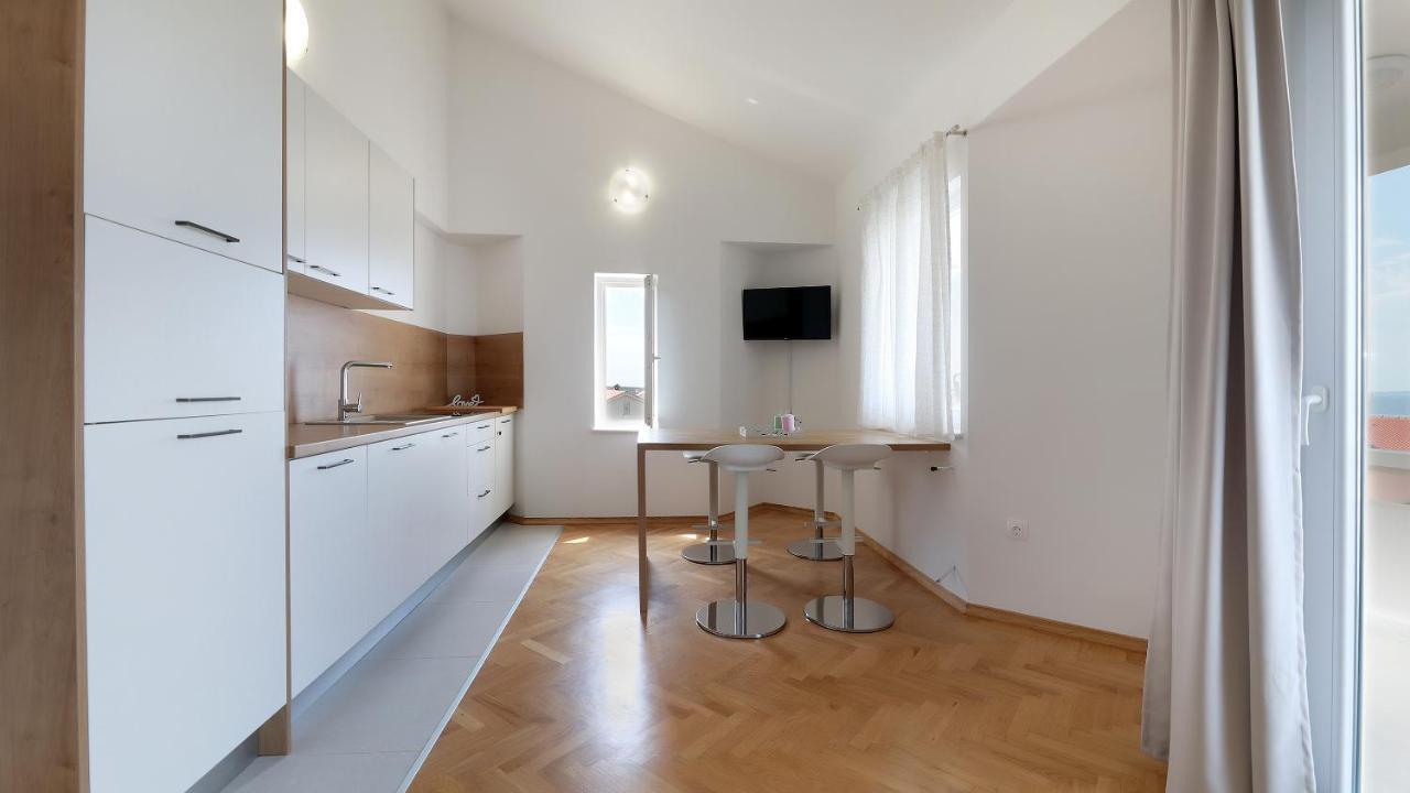 Apartments Tomy Novalja Kültér fotó