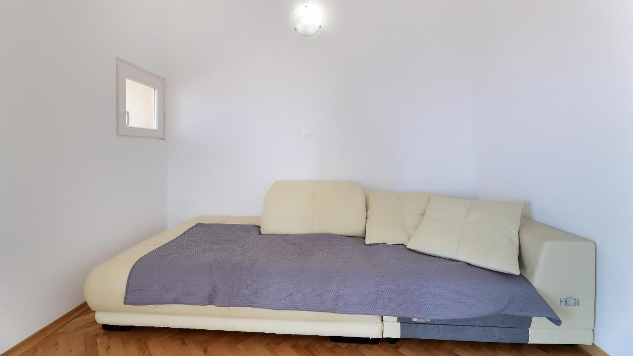 Apartments Tomy Novalja Kültér fotó