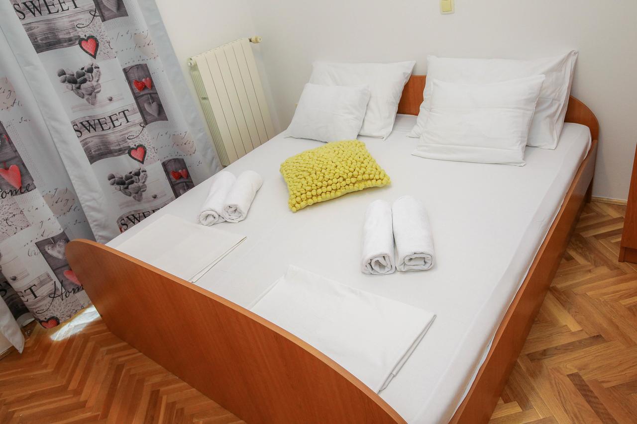 Apartments Tomy Novalja Kültér fotó